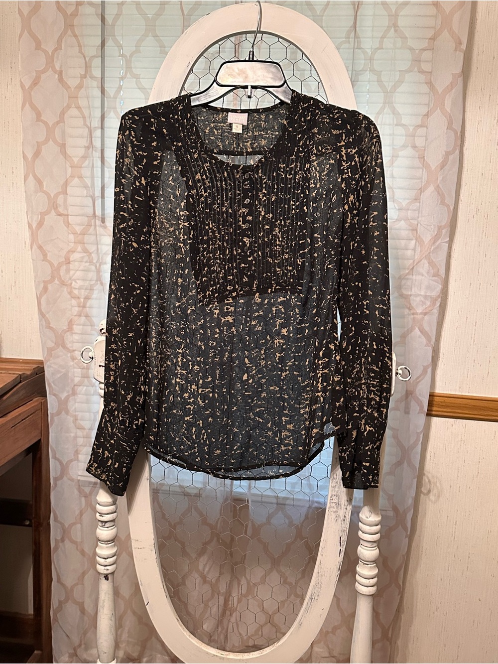Converse Black Long-Sleeve Pintuck Blouse with Tan Print